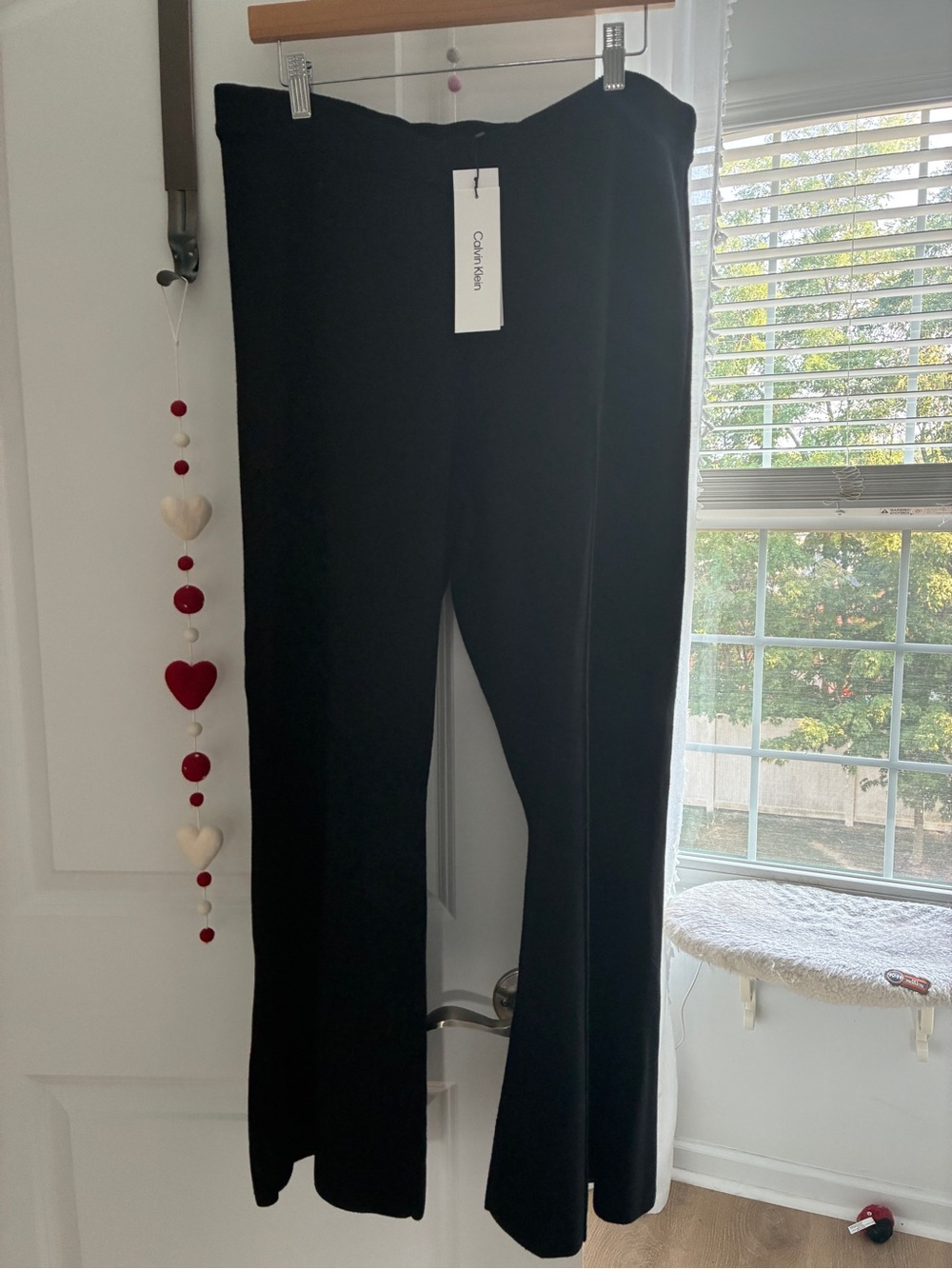 NWT Calvin Klein Tech Knit Crop Flared Pants Black Women’s XL